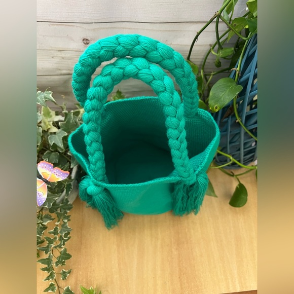 Classic Boho Chic Teal  Top Handle Wayuu Bag - Handwoven Trendy Tote Bag - Picture 3 of 7
